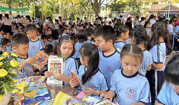 240410 Trường tiểu học Kim Đồng tổ chức Ngày hội đọc sách và Ngày hội STEM 1.jpg