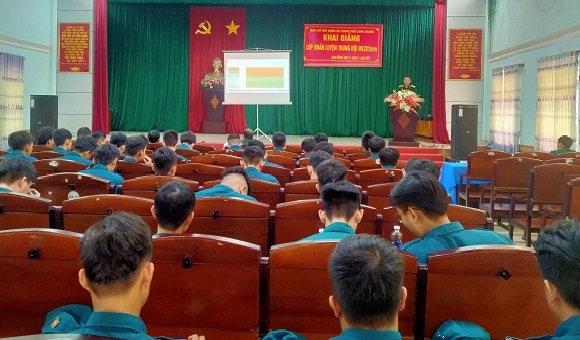 240411 Ban CHQS thành phố Long Khánh tổ chức huấn luyện trung đội dân quân binh chủng ĐKZ82MM của thành phố năm 2024.jpg
