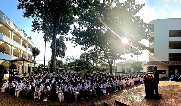 240422 Giáo dục truyền thống nhân dịp kỷ niệm 70 năm chiến thắng Điện Biên Phủ 1.jpg