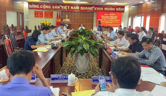 240423 Phó Bí thư Tỉnh ủy, Trưởng đoàn Đại biểu Quốc hội tỉnh Quản Minh Cường làm việc với Thành ủy Long Khánh 2.jpg