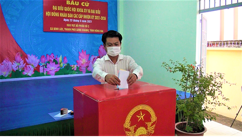 210523 Ô.Đào Đại Giang bỏ phiếu - Copy.png