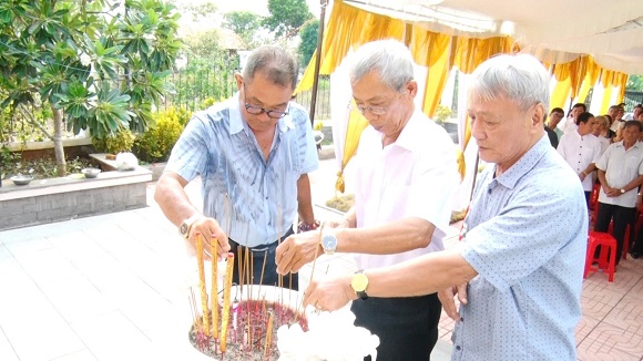 1A. Họp mặt cựu ban liên lạc 2.jpg