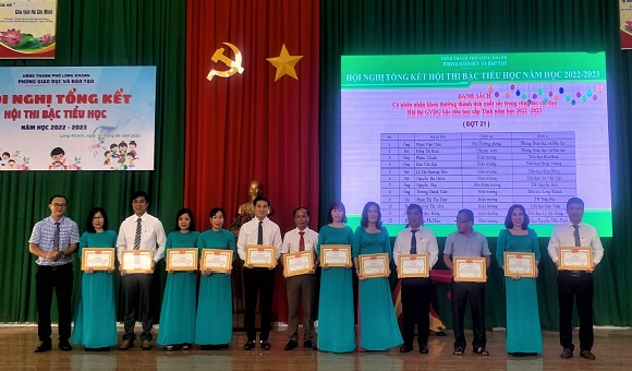 230511 Phòng GDĐT Long Khánh tổng kết hội thi bậc tiểu học năm học 2022-203 3.jpg