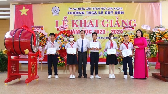 230905 TRUONG THCS LE QUY DON KHAI GIANG NAM HOC MOI 2023-2024 3.jpg