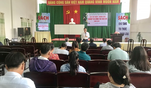 230906 Tập huấn nghiệp vụ cho cán bộ Đài Truyền thanh thành phố và Đài truyền thanh cấp phường, xã năm 2023 1.jpg