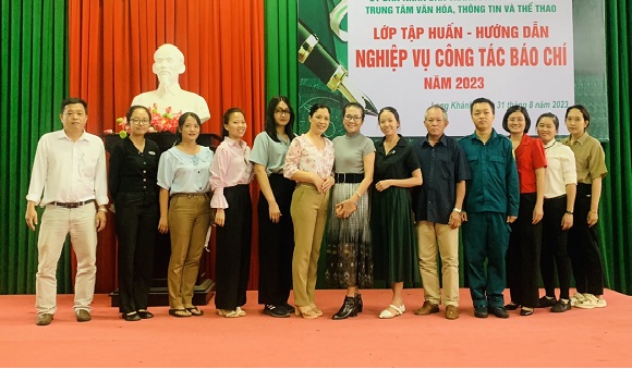 230906 Tập huấn nghiệp vụ cho cán bộ Đài Truyền thanh thành phố và Đài truyền thanh cấp phường, xã năm 2023 3.jpg
