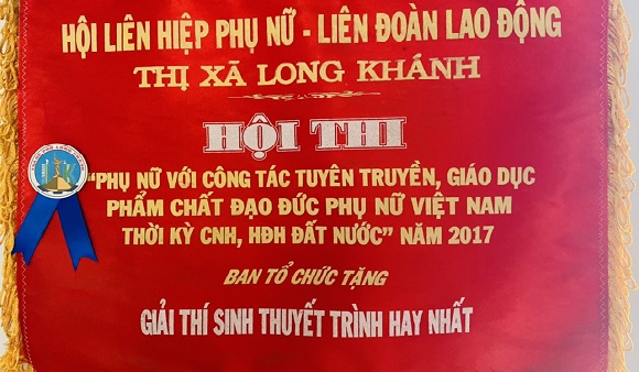 230906Tran nu phuong nhi - phu nu viet nam thoi dai moi 3.jpg