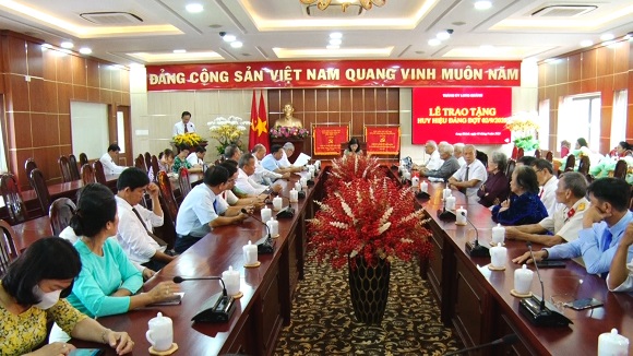 230908 TOAN CANH BUOI LE.jpg