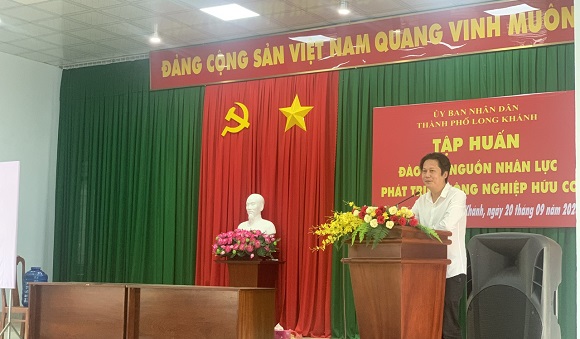 230920 Lớp tập huấn phát triển nông nghiệp hữu cơ và tái chế rác hữu cơ bảo vệ môi trường 2.jpg