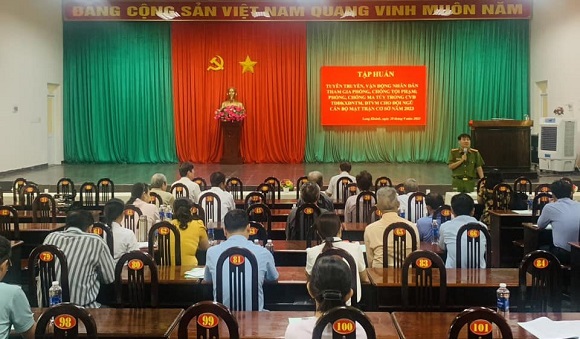 2309259 Tập huấn tuyên truyền 1.jpg