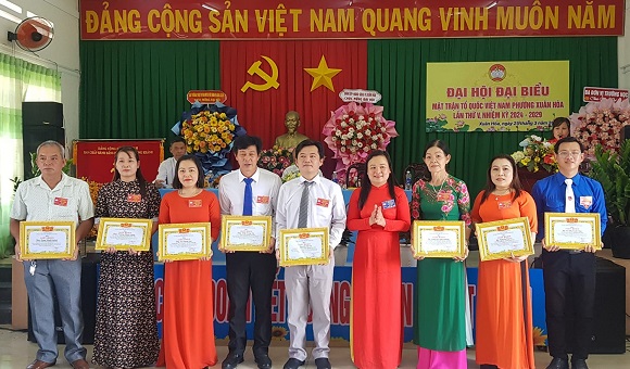 240325 Đại hội đại biểu Mặt trận Tổ quốc Việt Nam phường Xuân Hòa 2.jpg