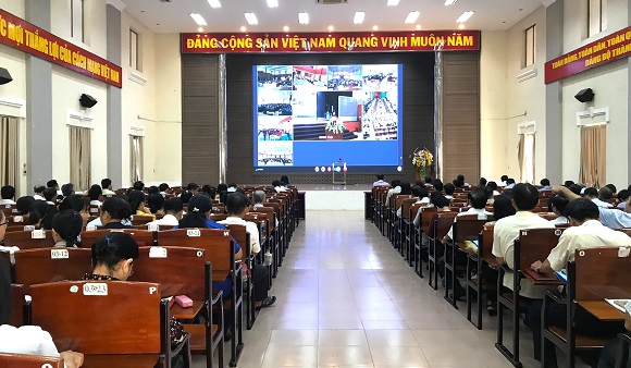 240515 Hội nghị bồi dưỡng đại biểu HĐND thành phố Long Khánh năm 2024 1.jpg