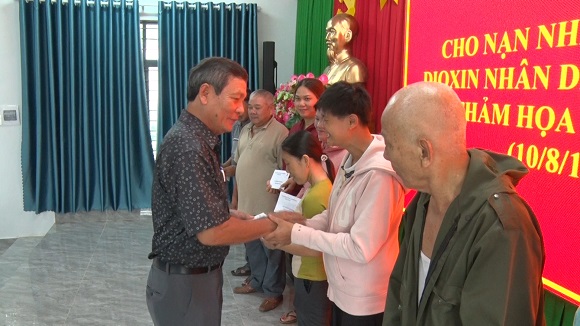 240807 LANH DAO HOI DA CAM THANH PHO TRAO.jpg