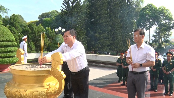 241226  LANH DAO TP THAM HUONG TREN DAI CHINH.jpg