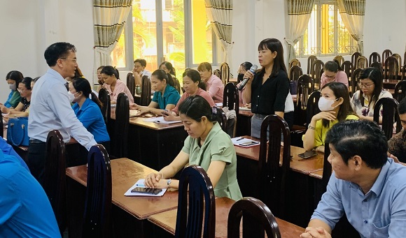 4. Hội nghị Tập huấn triển khai Luật Thực hiện dân chủ ở cơ sở (1).jpg