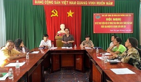 4. Hội nông dân phường Xuân tân tổ chức sơ kết hoạt động Hội và phong trào nông dân 6 tháng đầu năm 2024.jpg